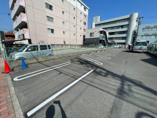 名古屋市　中村区　工場駐車場　塗り替え工事